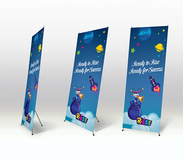 Standee ngoài trời